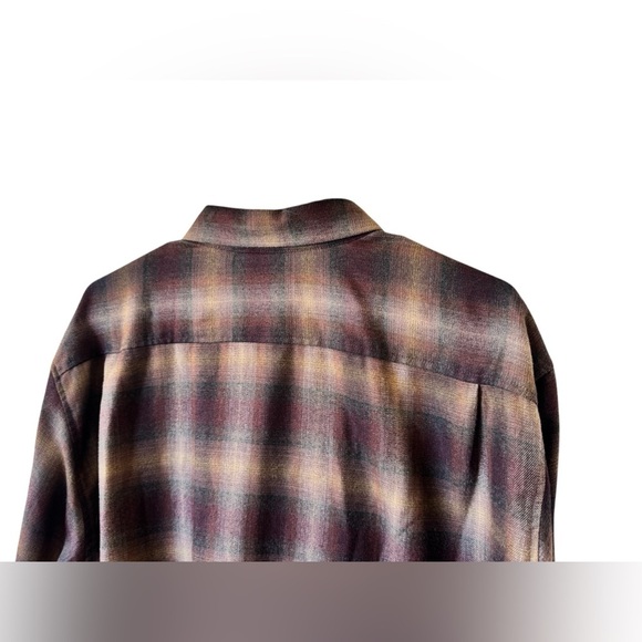 Authentic Haupt Men’s Button Down Plaid Shirt 41/42 16.5 - Picture 4 of 12